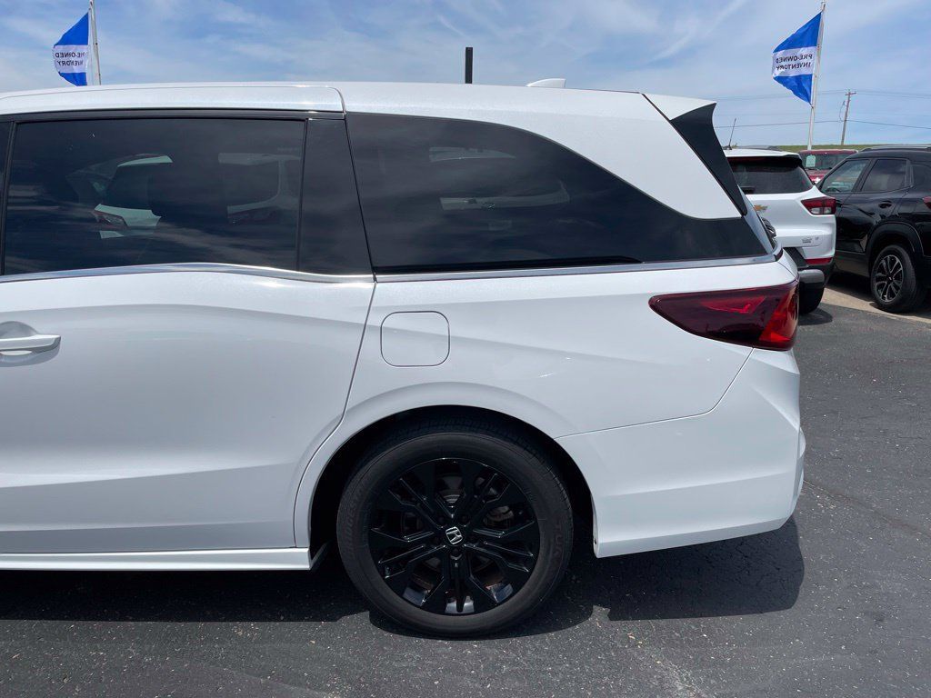 Used 2025 Honda Odyssey Sport-L image 40