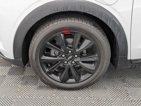 Used 2023 Chevrolet Bolt EUV Premier w/ Redline Edition FWD image 13