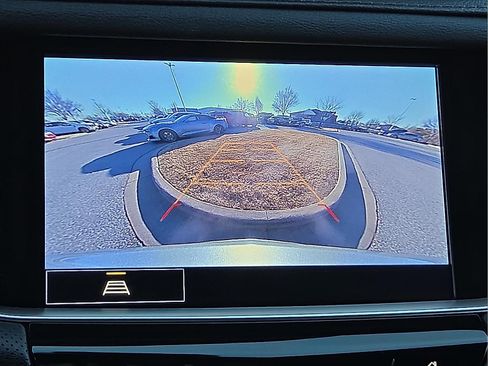 Used 2024 Cadillac XT6 Luxury image 17