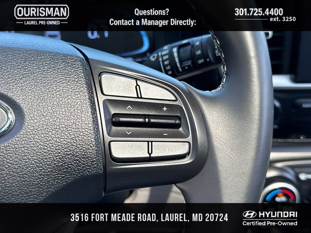 Certified 2024 Hyundai Venue SEL FWD image 23