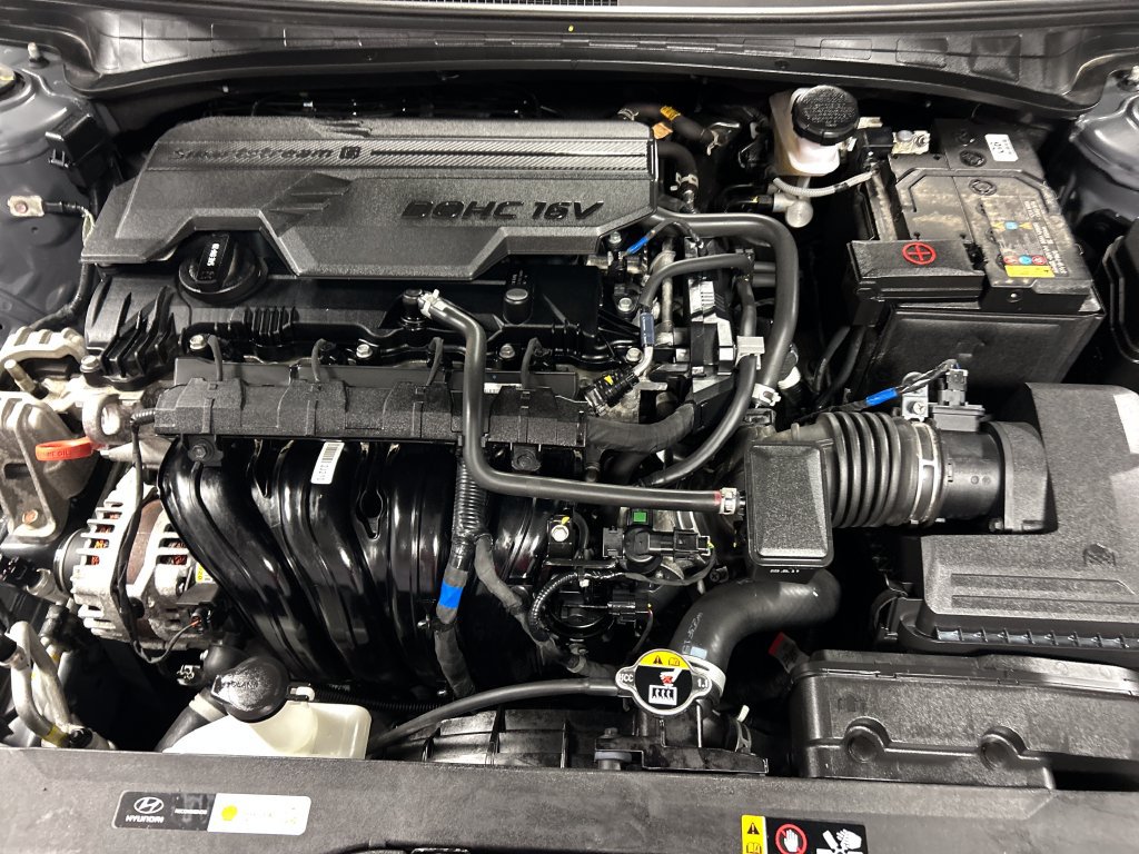Used 2023 Hyundai Elantra SEL w/ Convenience Package FWD image 24
