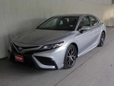 Certified 2024 Toyota Camry SE w/ Cold Weather Package AWD/4WD image 24