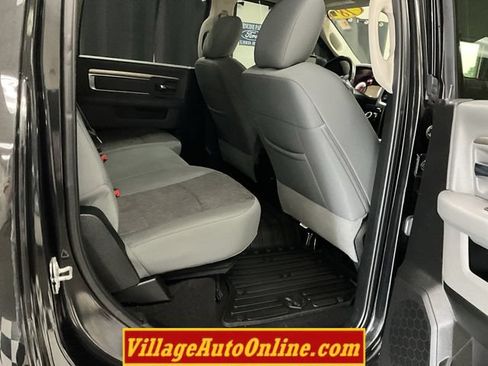 Used 2018 RAM 1500 Big Horn AWD/4WD image 34