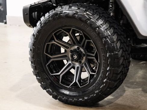 Used 2020 Jeep Wrangler Unlimited Rubicon AWD/4WD image 9