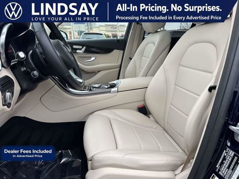 Used 2019 Mercedes-Benz GLC 300 4MATIC image 11