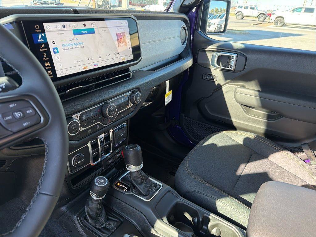 New 2026 Jeep Gladiator Sport AWD/4WD image 29