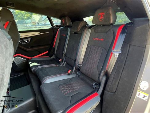 Used 2024 Lamborghini Urus Performante image 26