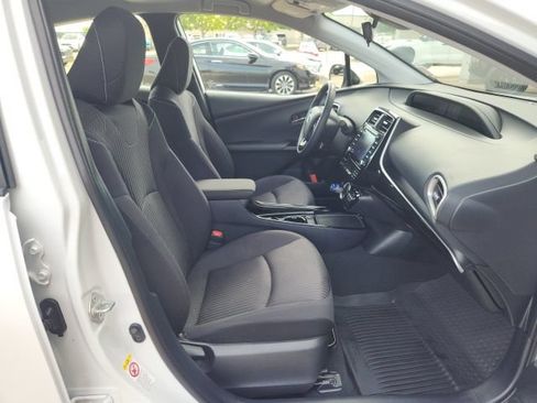 Used 2022 Toyota Prius Prime LE FWD image 24