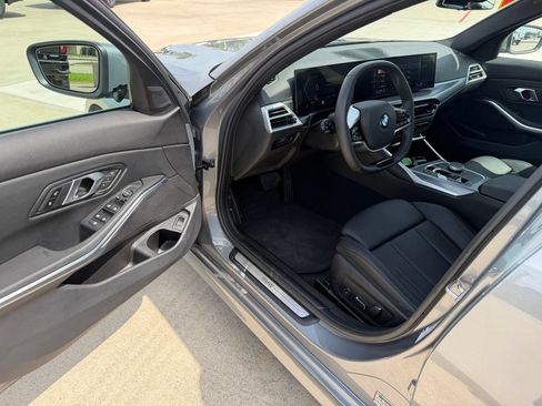 Used 2026 BMW 330i Sedan RWD image 18