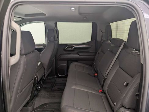 Used 2024 GMC Sierra 1500 Elevation image 21