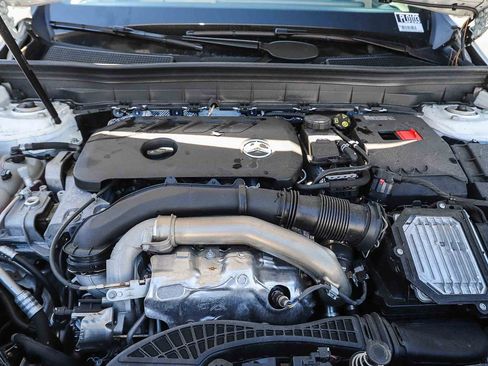 Certified 2025 Mercedes-Benz GLB 250 4MATIC image 27