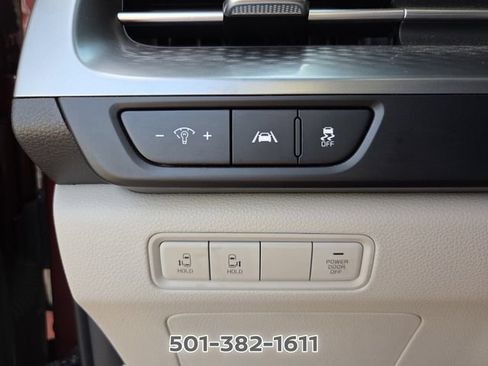 Used 2023 Kia Carnival LX FWD image 33