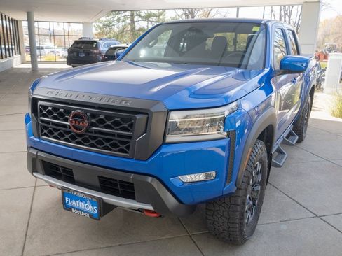 Used 2024 Nissan Frontier PRO-4X w/ Technology Package image 3