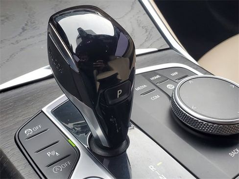 Used 2022 BMW 430i Convertible image 25