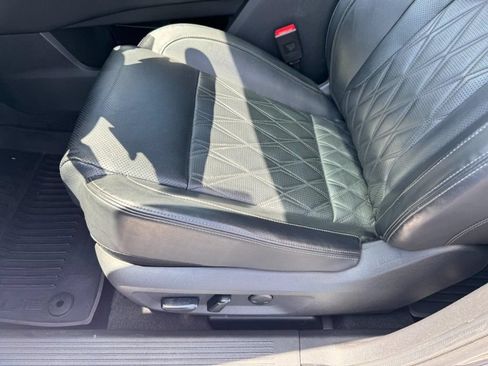 Certified 2023 Nissan Rogue Platinum w/ Platinum Premium Package FWD image 16