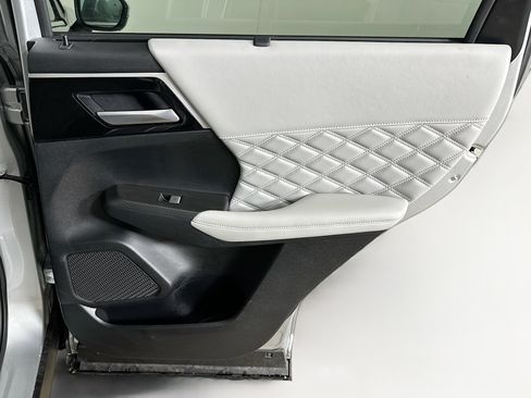 Used 2024 Mitsubishi Outlander SEL image 30