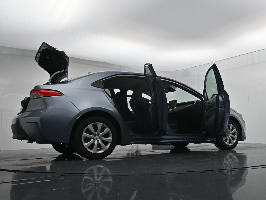 Used 2023 Toyota Corolla LE FWD image 43