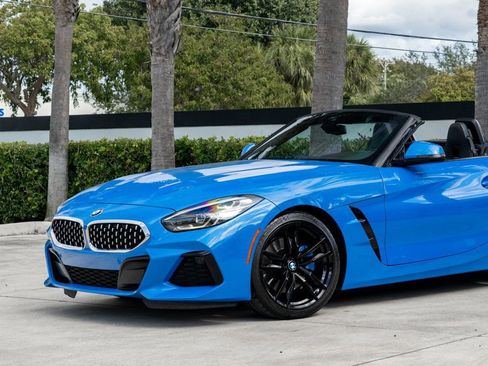 Used 2021 BMW Z4 sDrive30i w/ Premium Package image 2