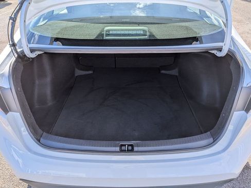 Used 2023 Toyota Corolla LE image 29