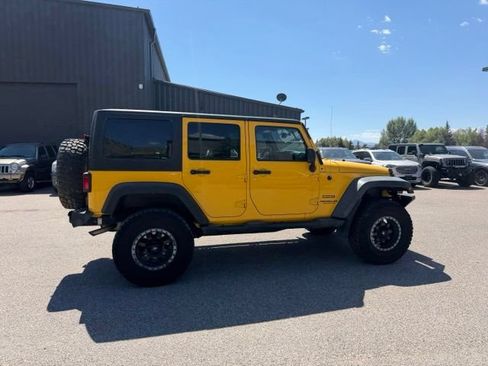 Used 2015 Jeep Wrangler Unlimited Sport w/ Quick Order Package 24S AWD/4WD image 8