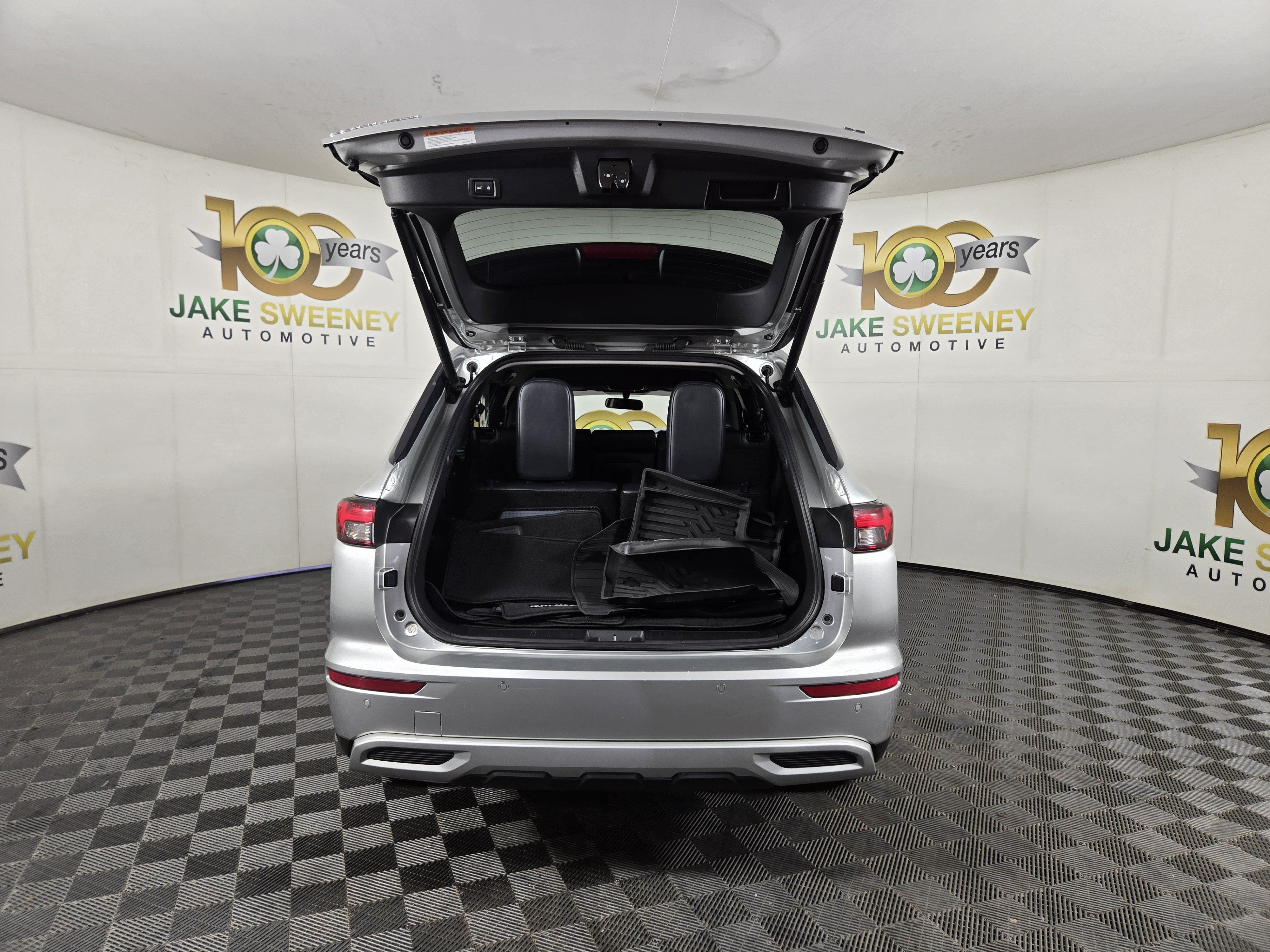 Used 2023 Mitsubishi Outlander SE AWD/4WD image 32