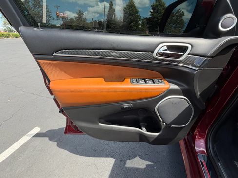 Used 2020 Jeep Grand Cherokee SRT AWD/4WD image 16