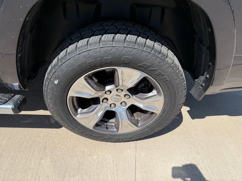 Used 2020 RAM 1500 Laramie AWD/4WD image 23