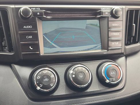 Used 2017 Toyota RAV4 LE w/ All Weather Liner Package AWD/4WD image 23