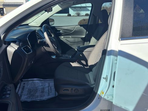 Used 2023 Chevrolet Equinox LT image 14