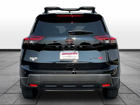 Certified 2026 Nissan Rogue SV AWD/4WD image 6