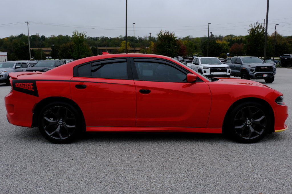 Used 2019 Dodge Charger GT RWD image 2