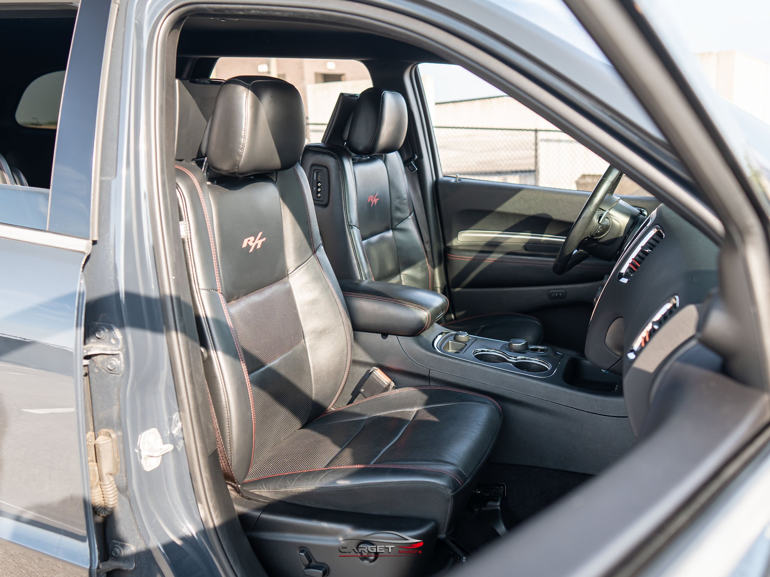 Used 2017 Dodge Durango R/T w/ Blacktop Package AWD/4WD image 17