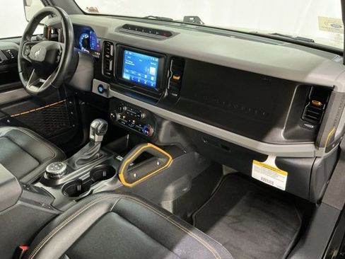 Used 2023 Ford Bronco Badlands image 18
