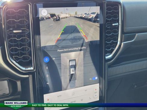 Used 2024 Ford Ranger Lariat w/ Advanced Towing Package image 22