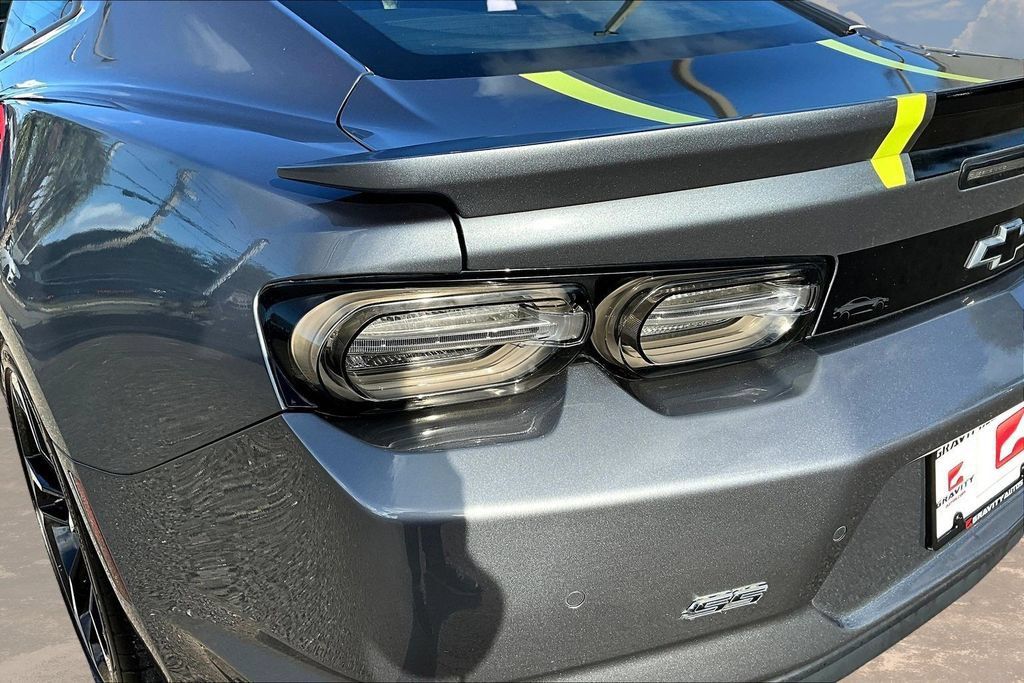 Used 2020 Chevrolet Camaro SS RWD image 20