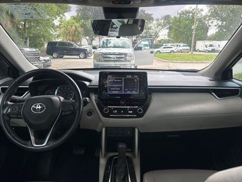 Used 2022 Toyota Corolla Cross LE FWD image 24