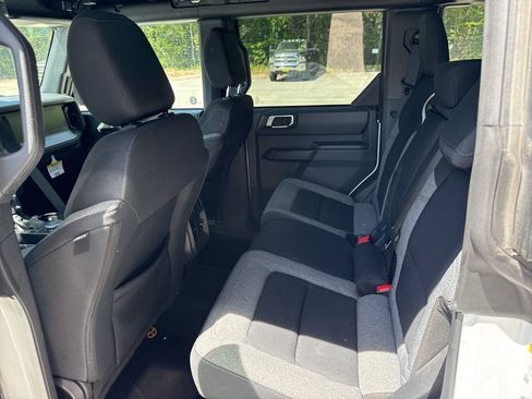 Used 2025 Ford Bronco Big Bend image 9