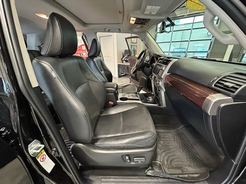 Used 2017 Toyota 4Runner Limited AWD/4WD image 45