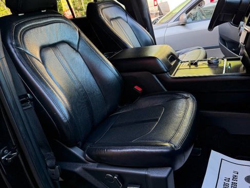 Used 2020 Ford Expedition Max Limited RWD image 25