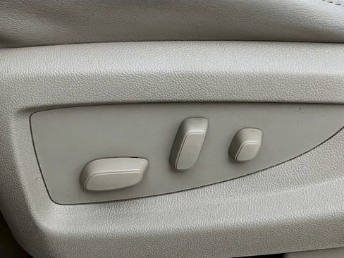 Used 2020 GMC Yukon Denali w/ Denali Ultimate Package image 11