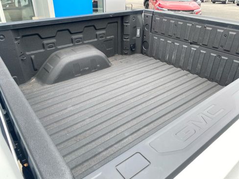 Used 2026 GMC Sierra 1500 AT4 w/ AT4 Premium Package AWD/4WD image 22
