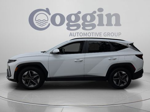 Used 2025 Hyundai Tucson SEL FWD image 2