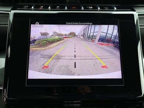 Used 2022 Jeep Grand Cherokee Laredo w/ Luxury Tech Group I image 47