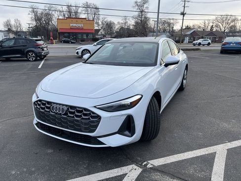 Used 2025 Audi A5 2.0T Premium w/ Convenience Package image 2