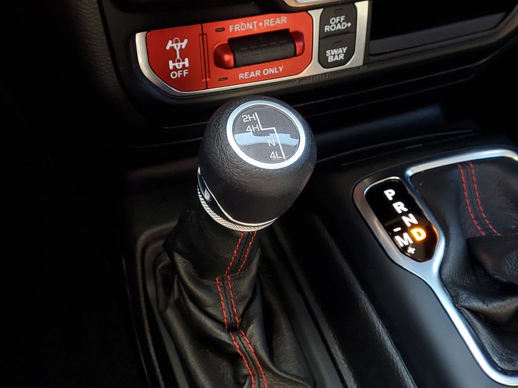 Used 2022 Jeep Wrangler Unlimited Rubicon AWD/4WD image 28