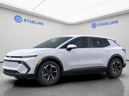 New 2026 Chevrolet Equinox EV LT image 2