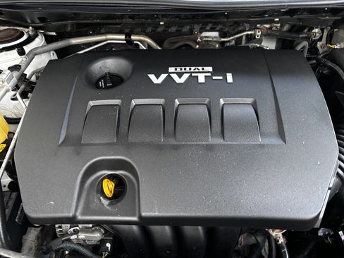 Used 2010 Toyota Matrix image 24