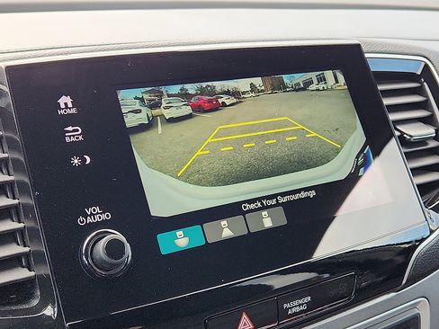 Used 2022 Honda Pilot Sport image 19