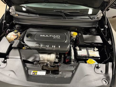 Used 2017 Jeep Cherokee Latitude w/ Cold Weather Group image 66