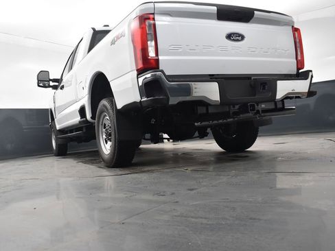 New 2026 Ford F250 XL w/ XL Chrome Package AWD/4WD image 14